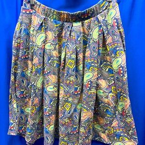 Lularoe Madison Skirt, 2XL, w POCKETS! Paisley pattern, Excellent Cond